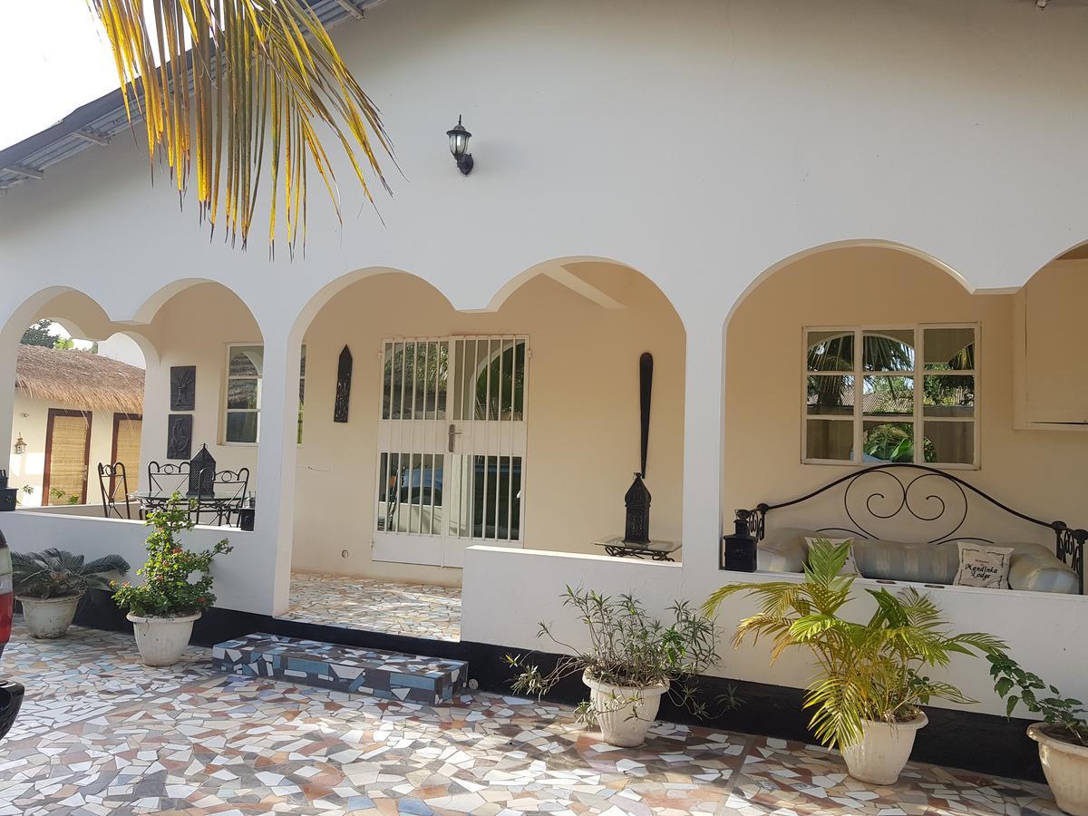 קולולי Mandinka Lodge מראה חיצוני תמונה